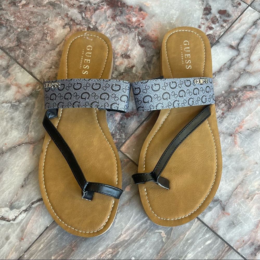New Guess Toe Loop Sandals Patterned - image 3